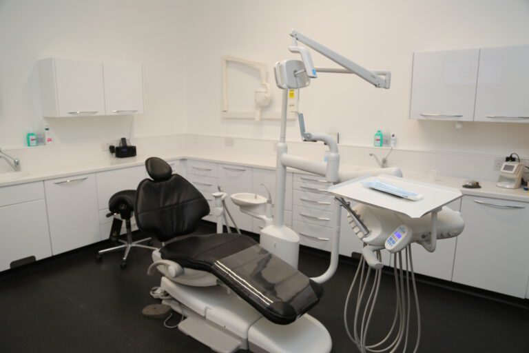 giffnock-dental-room